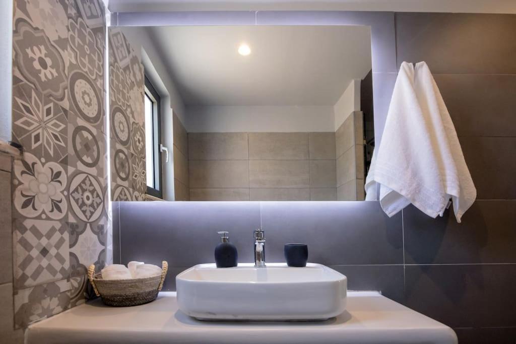 Pearl Suites And Villa Tínos Eksteriør billede
