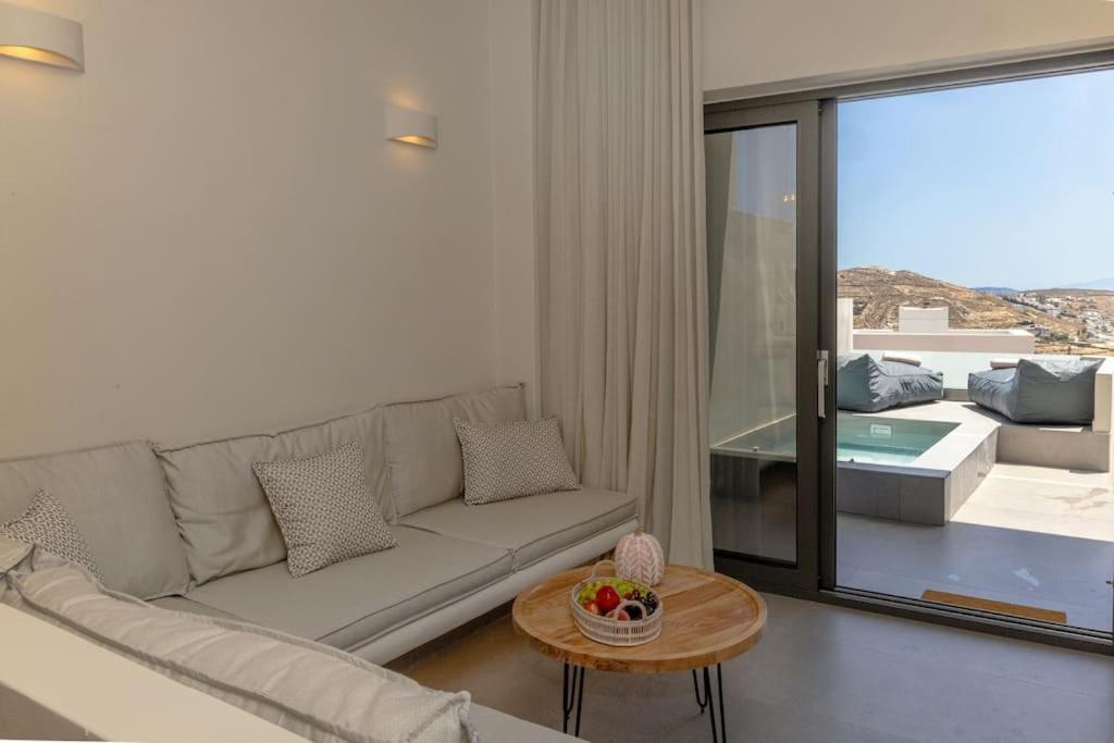 Pearl Suites And Villa Tínos Eksteriør billede