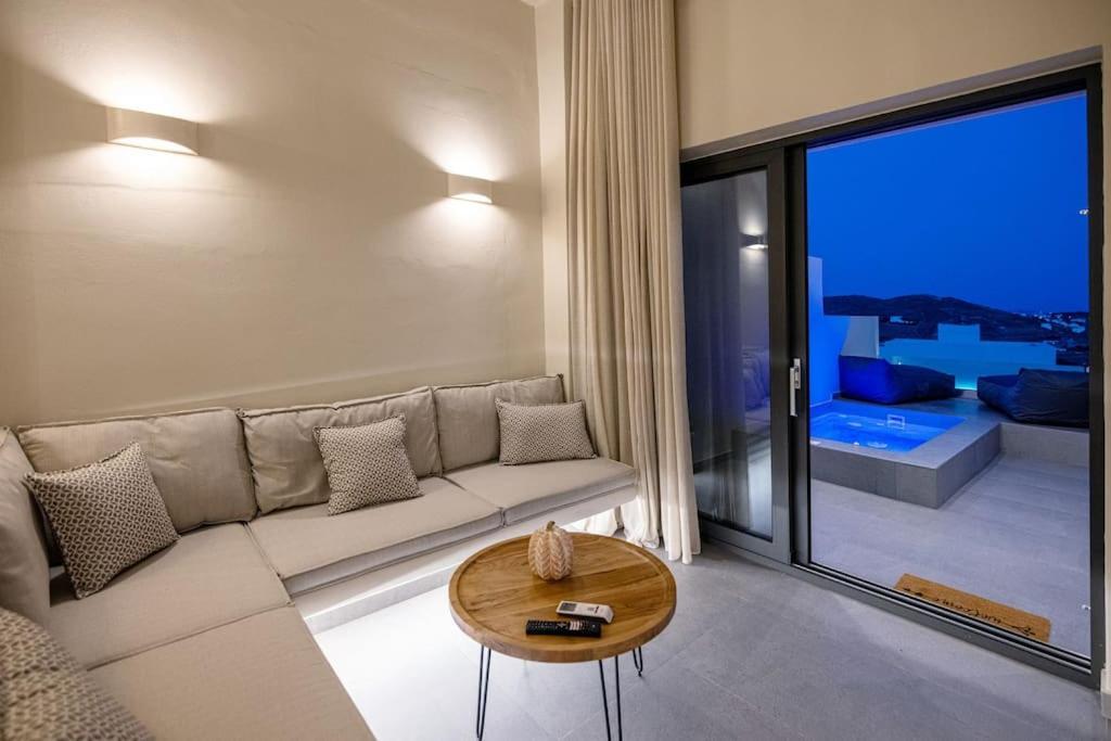 Pearl Suites And Villa Tínos Eksteriør billede